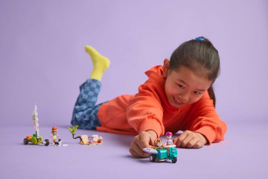 Конструктор&nbsp;LEGO&nbsp;Friends&nbsp;Собачьи приключения&nbsp;на серфе&nbsp;и&nbsp;скутере (42641) 42641 фото