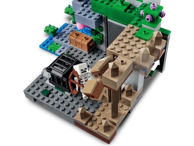 Конструктор LEGO Minecraft Підземелля скелетів (21189) 21189 фото