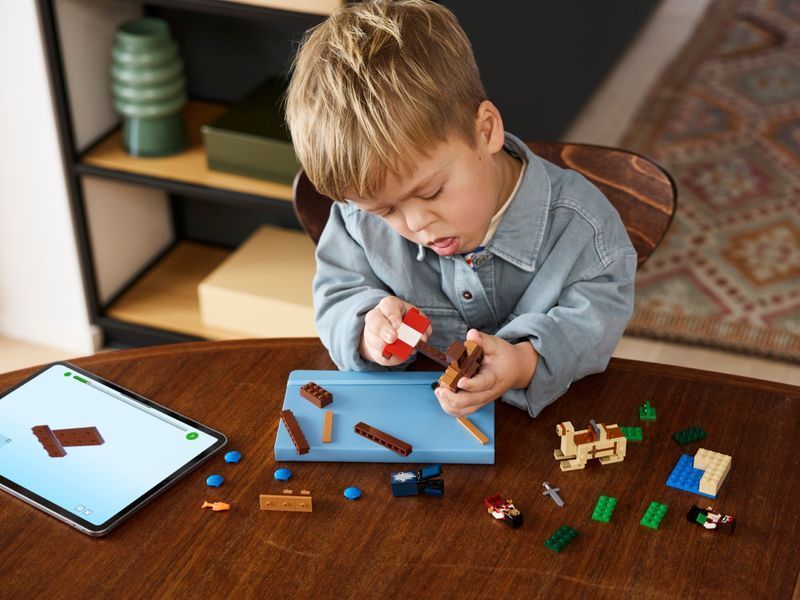 Конструктор LEGO Minecraft Путешествие на пиратском корабле (21259) 21259 фото
