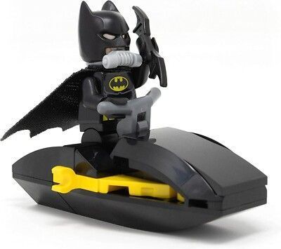 LEGO Super Heroes: Бэтмен с гидроциклом &mdash; минифигурка (212224), полибег 212224 фото