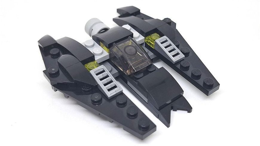 LEGO Super Heroes: Batwing/Бэткрыло &mdash; набор (212329), полибег 212329 фото