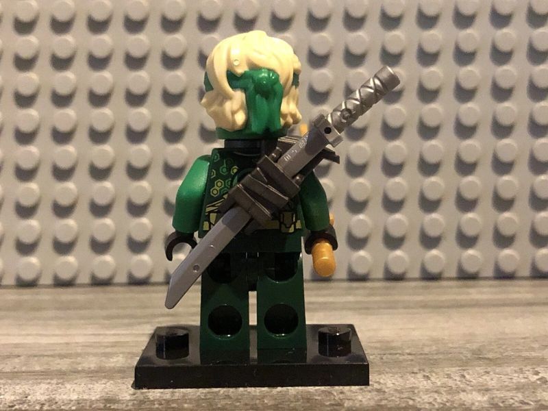 LEGO NINJAGO: Ллойд &mdash; минифигурка Crystalized (892292), полибэг 892292 фото
